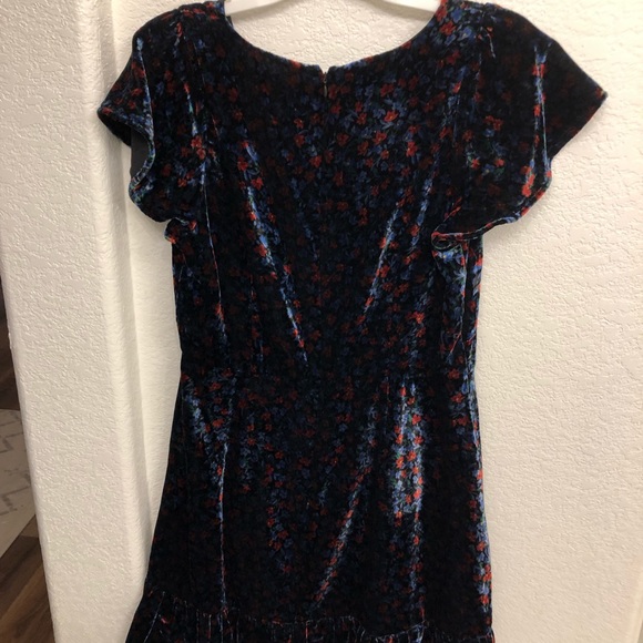 Loft Velvet Dress - Picture 4 of 7